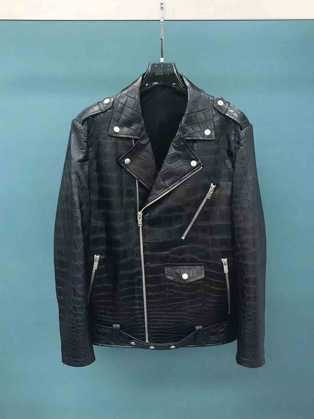 鳄鱼皮机车衣服